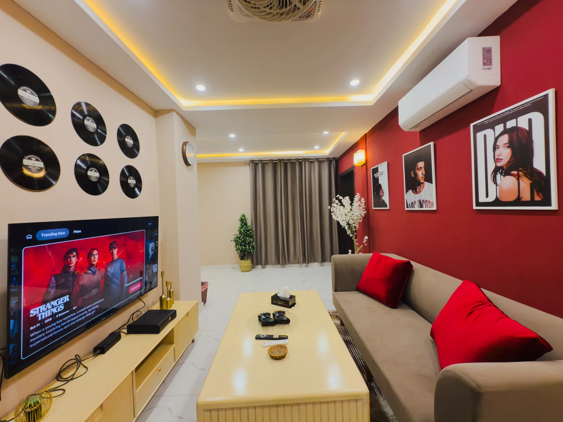 Artist Suite photo 5