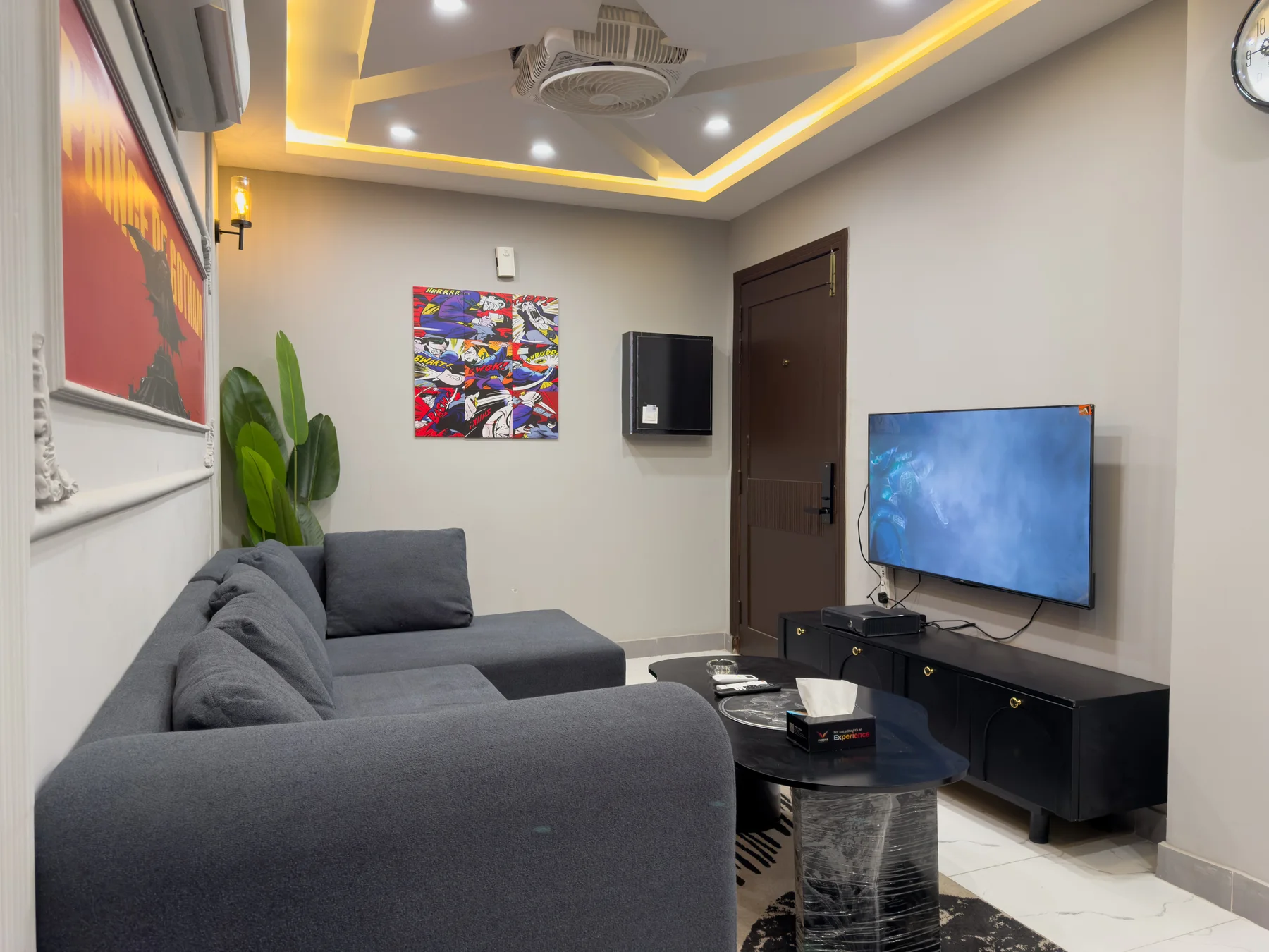 Batman Suite photo 10